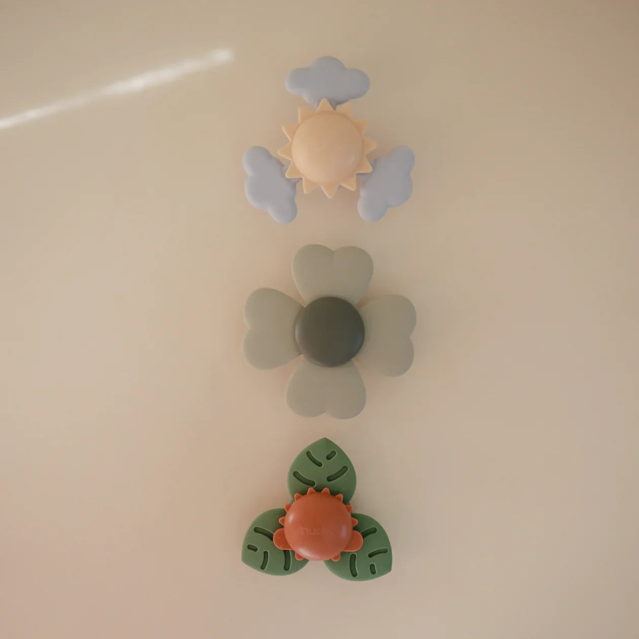 サクション スピナー トイ Lucky