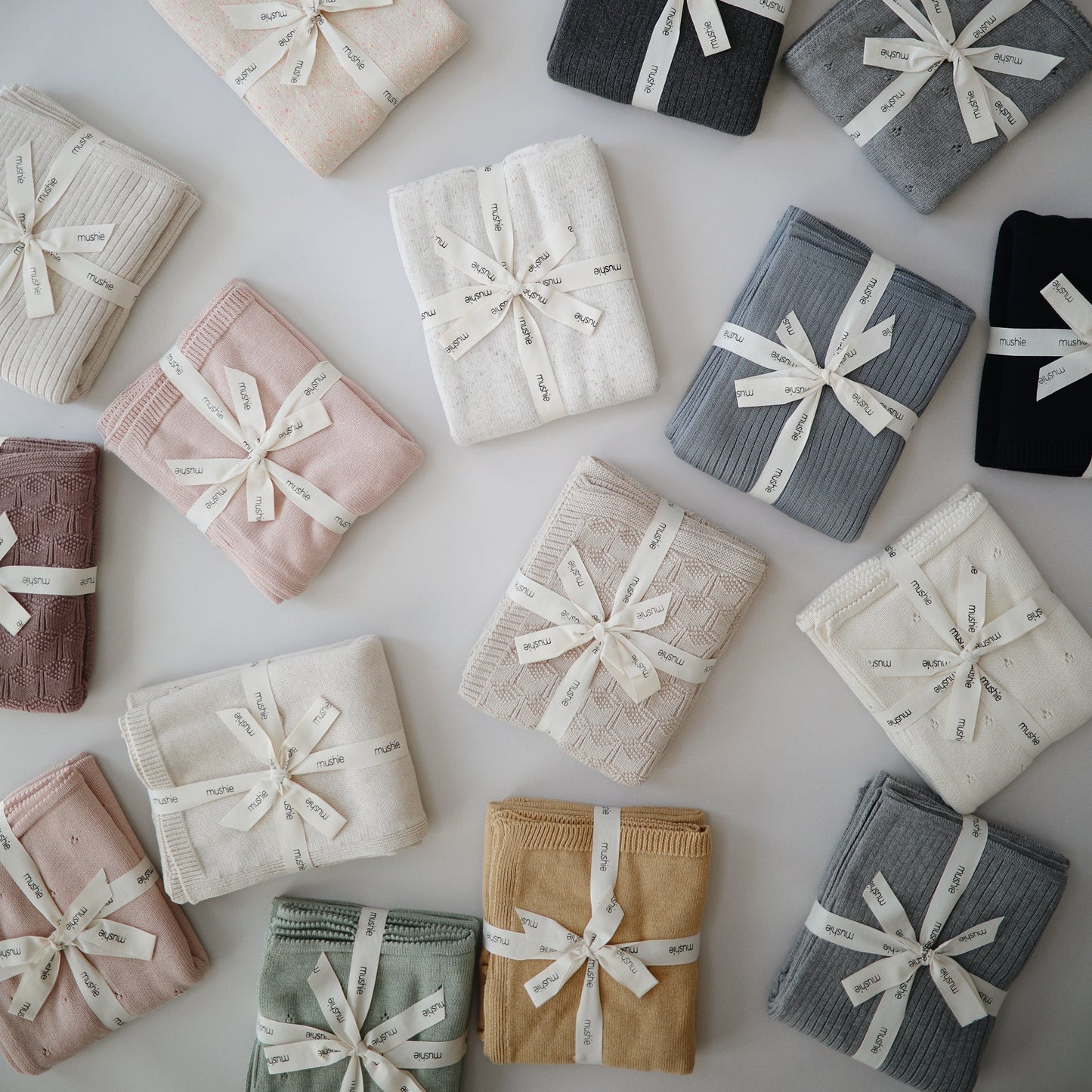 人気　子供　赤ちゃん　ベビー　ママ　パパ　 乳児　便利　ブランド　おすすめ　北欧　　シンプル【mushie Japan公式】ムシエ ブランケット ニット ひざ掛け かわいい おしゃれ 赤ちゃん オーガニックコットン コットン 綿 ベビー 毛布 出産祝い ギフト プレゼント Knitted Baby Blanket　可愛い