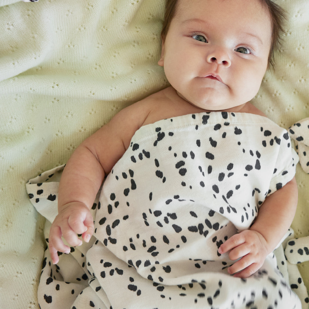 バンブーモスリンブランケット- Dalmatian Dots