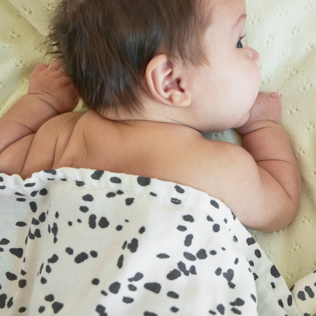 バンブーモスリンブランケット- Dalmatian Dots