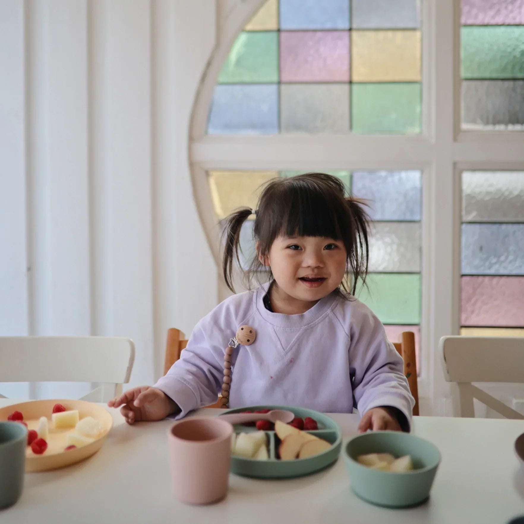 人気　ベビー　ママ　パパ　 乳児　便利　ブランド　おすすめ　北欧【mushie Japan公式】ムシエ スプーン シリコン かわいい おしゃれ 男の子 女の子 赤ちゃん ベビー 離乳食 食器 食洗機可 2本セット ベビー 食器 出産祝い ギフト プレゼント Silicone Feeding Spoons 2-Pack くすみ　ピンク　無地　シンプル 白　ベージュ　アイボリー