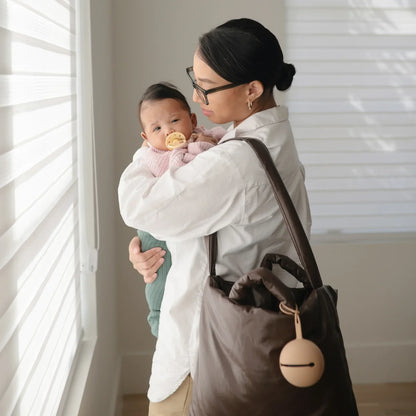 おしゃぶりケース おしゃぶりホルダー おしゃぶり ケース おしゃれ 北欧 ベビー シリコンケース お出かけ おもちゃストラップ 出産祝い 男の子 女の子 誕生日 プレゼント Silicone Pacifier Case　　赤ちゃん　子供　乳児　人気　北欧　シリコン　収納　白色　おしゃぶり 人気　ベビー　ママ　パパ　 乳児　便利