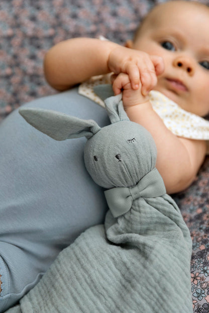 ブリンキー バニー - Bo