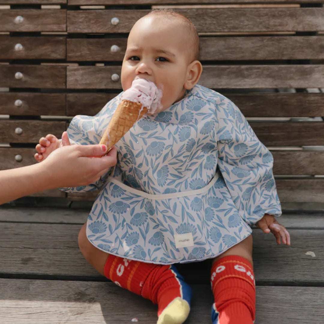 長袖 お食事エプロン Blue Flowers